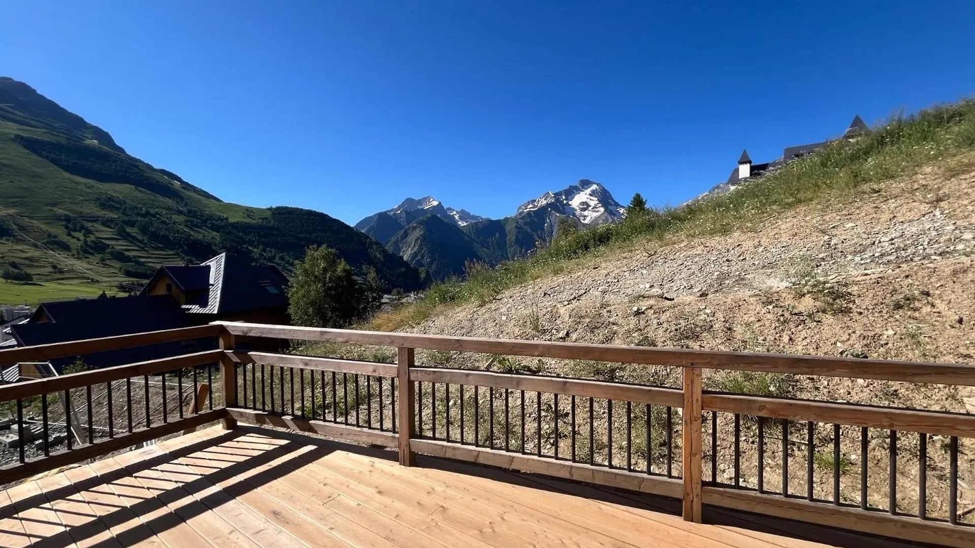 Chalet Les 3 Ours By Leavetown Vacations Les Deux Alpes